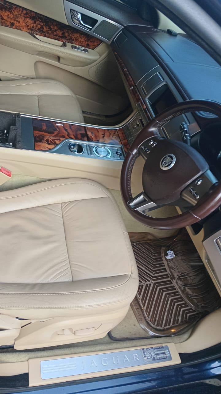 A picture of JAGUAR XF