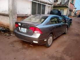 A picture of 2010 honda civic hybrid