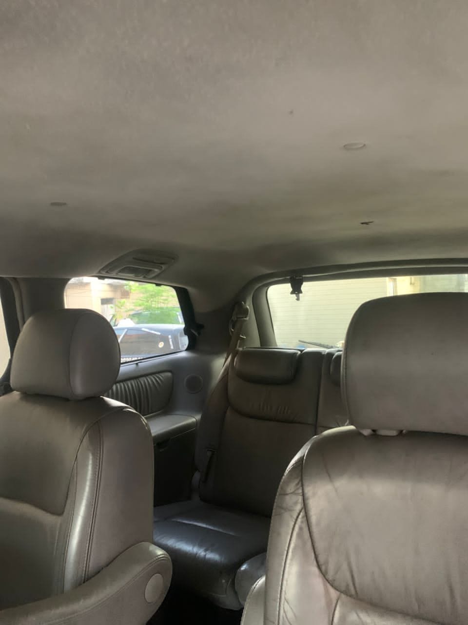 A picture of 2006 Toyota sienna