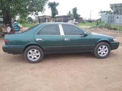 A picture of Toyota Camry tiny light Purely first body pan Never painted