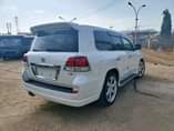 A picture of WhatsApp me for any type of a car 0777034192 or