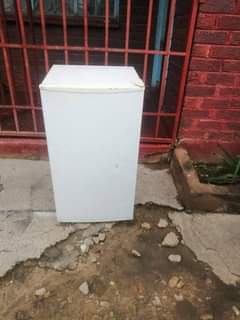 classifieds/fridges