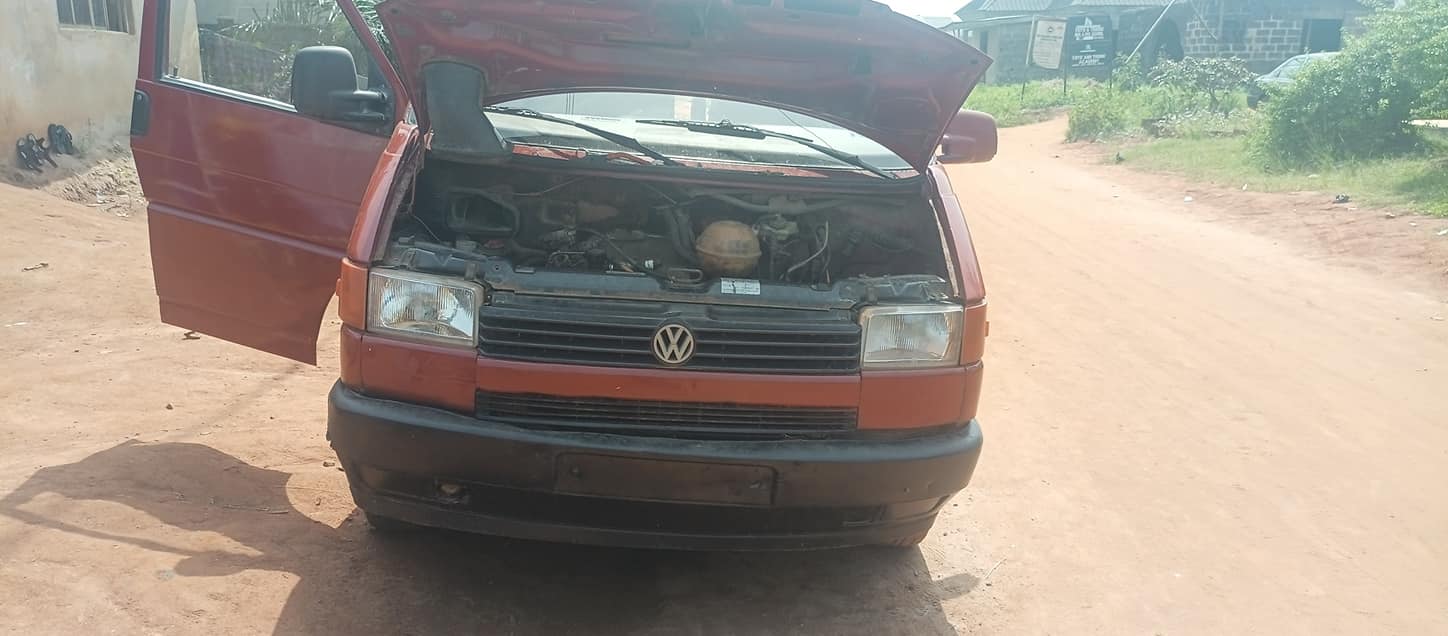 A picture of Clean Nigeria used Volkswagen T4