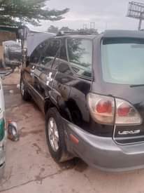 A picture of 2002 Lexus Rx300