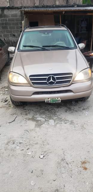A picture of Mercedes benz ml500