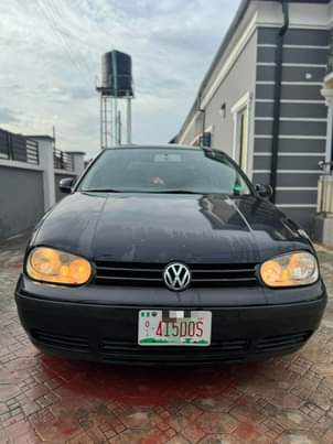 A picture of Neatly used Golf 4 2006 model
