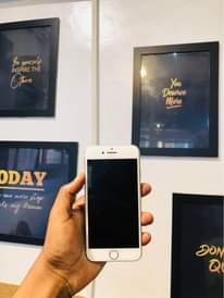 A picture of IPHONE 7pln 128GB clean Sana