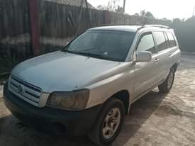 A picture of 4plugs Toyota Highlander