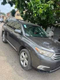 A picture of 2012 Toyota Highlander