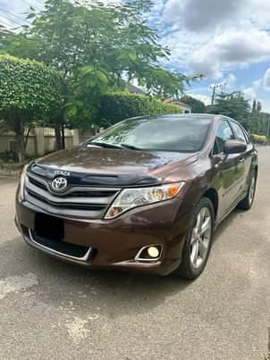 A picture of 2010 TOYOTA VENZA