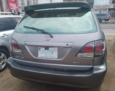 A picture of 2002 Lexus RX 300 FIRST BODY Belgium standard Silent Engine
