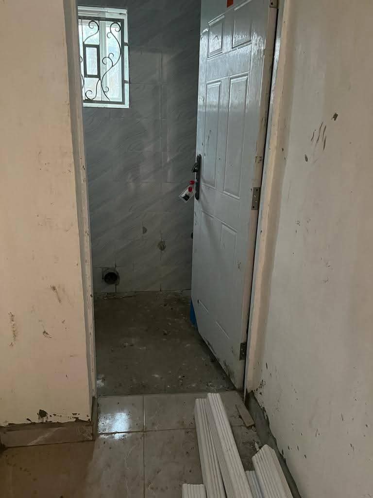 A picture of 4 bed room duplex