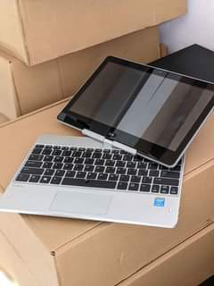 A picture of Hp elitebook revolve 810 G3 Display size 13 Core i5