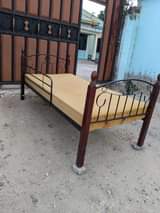 A picture of Bedsofa 5 6 20000 Kitanda cha chuma 5 6 170000
