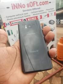 A picture of Sony Xperia with 64gb storage 4gb ram 200k Samsung galaxy