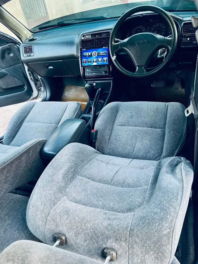 A picture of TOYOTA CARINA Ti