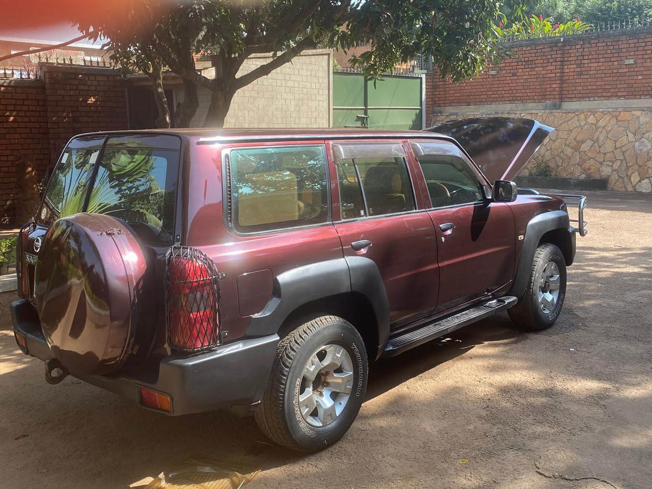 A picture of Nissan patrol 18m manual Petro