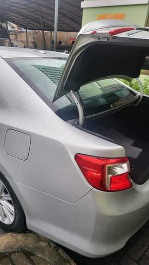 A picture of Toyota Camry XLE keyless 2012 Price 14 300m Location amuwo