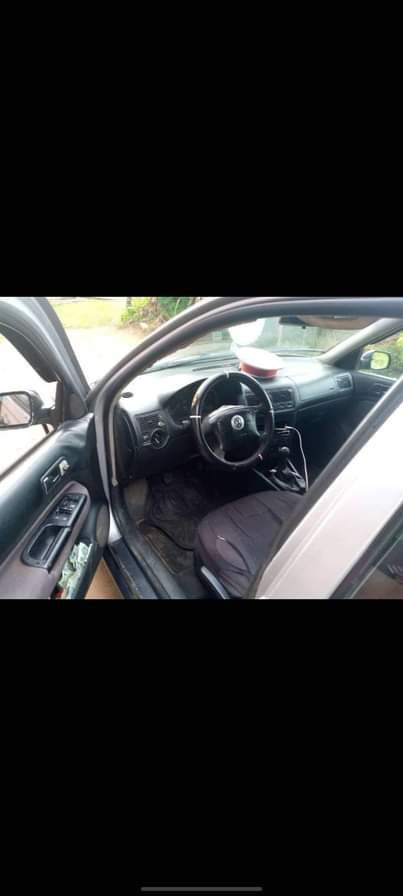 A picture of 2000 Golf 4 2000