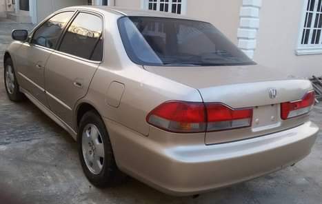 A picture of Honda Accord sound engine clean interior and exterior 650k call