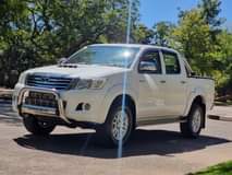 used toyota hilux