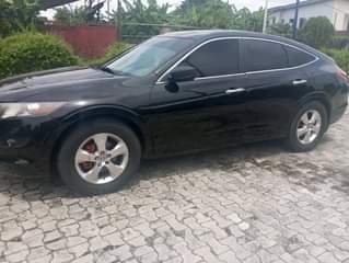 A picture of Honda crosstour 2009 Buy and drive 3m last Agent 100k