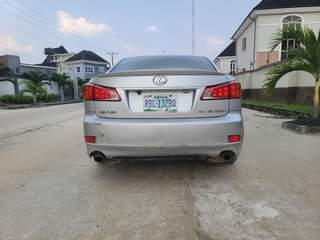 A picture of LEXUS IS250