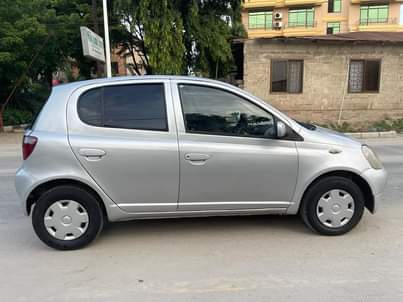 A picture of Vitz old