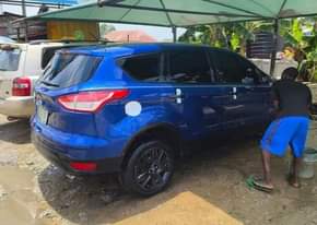 A picture of Takas Motors 07060931241 DISTRESS SALES FORD ESCAPE 014 Model Keyless