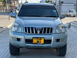 A picture of Toyota Prado for sale price Tshs 40 000 000 mil