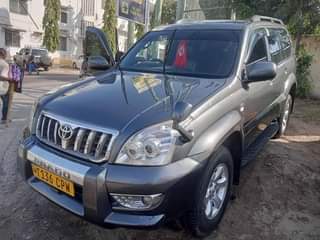A picture of Land cruiser Prado 120 for sale