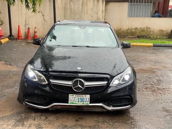 A picture of Mercedes Benz E350 2011 Panoramic Roof Key Start Buy Drive