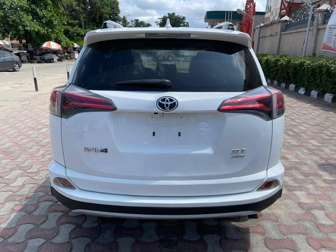 A picture of Tokunbo RAV4 017 For Quick Sale