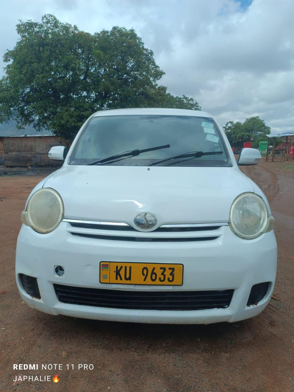 toyota sienta