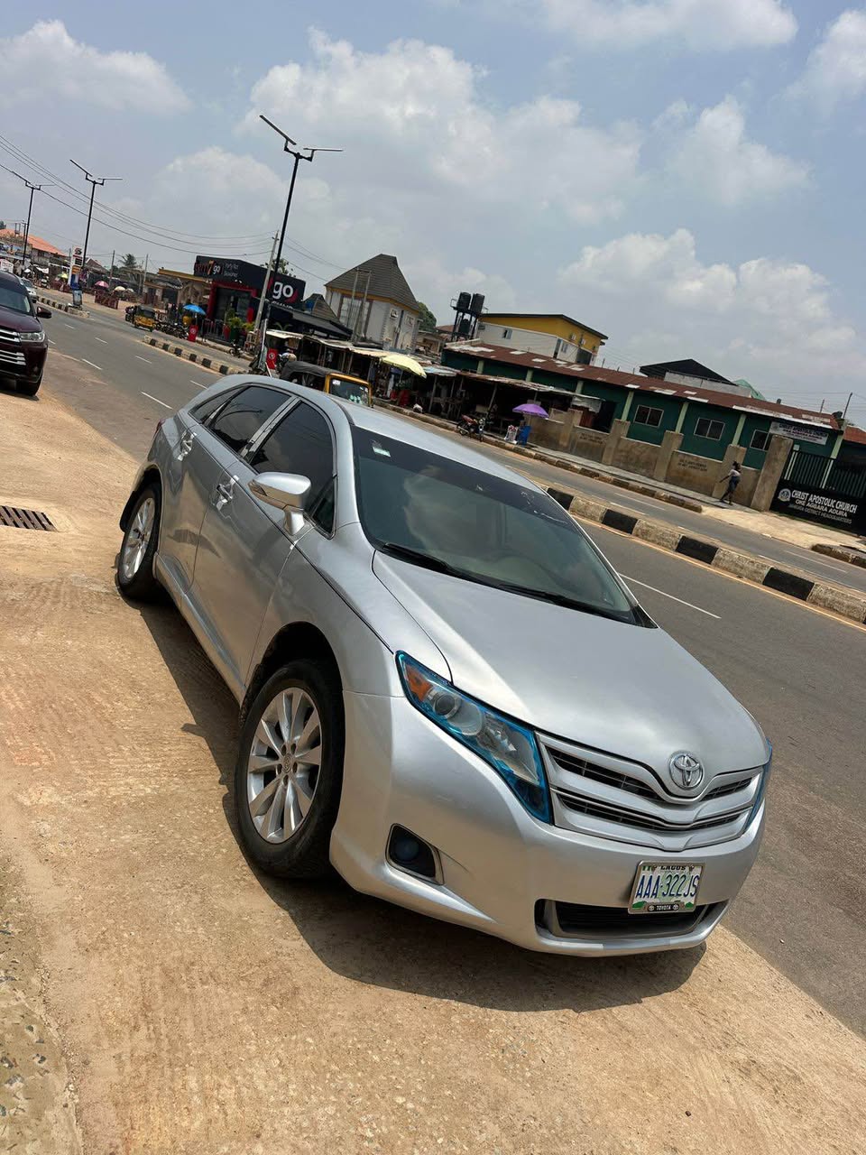 A picture of Amazing deal is here for grabs Used Toyota Venza 2013