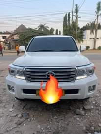 A picture of 200 Series Landcruiser v8 1VD Diesel