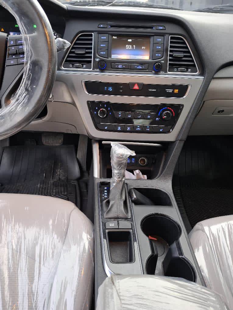 A picture of good deal Hyundai sonata 016 2 weeks registered car is