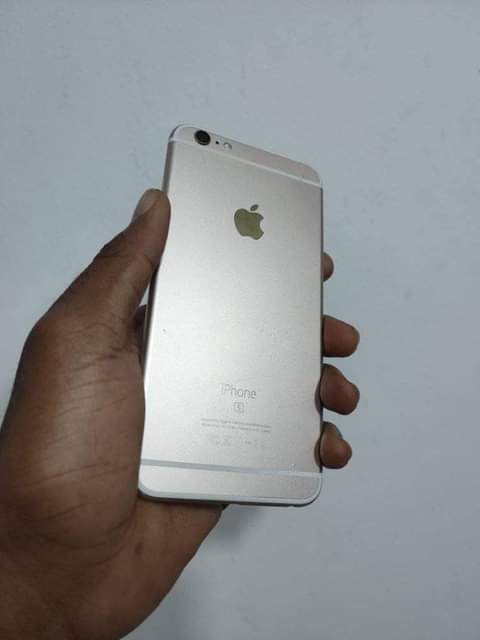 A picture of iPhone 6s plus mpyaa 130k