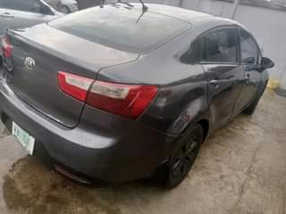 A picture of 2014 kia Rio automatic