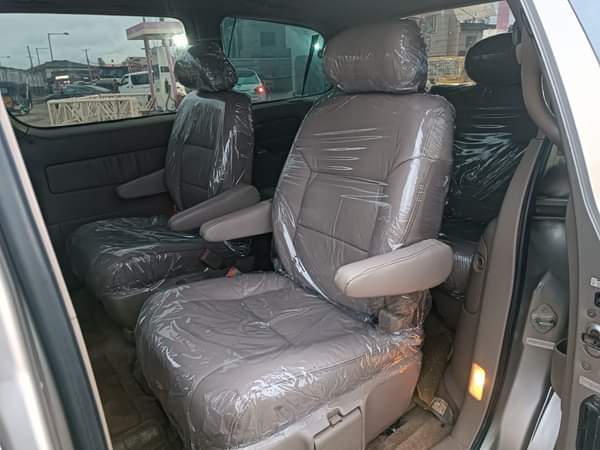A picture of Registered sienna just like tokunbo everything working fine going for