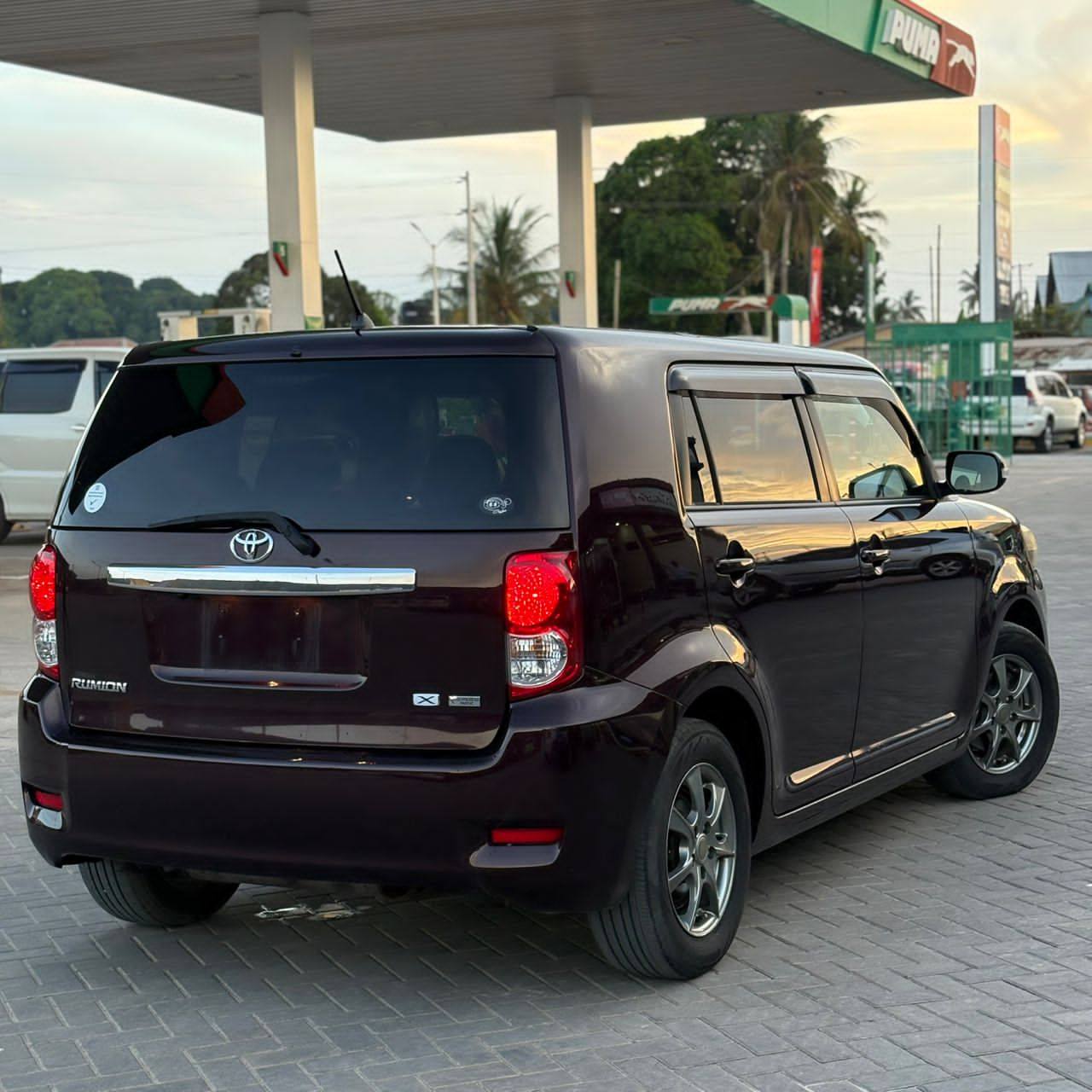 A picture of Toyota rumion