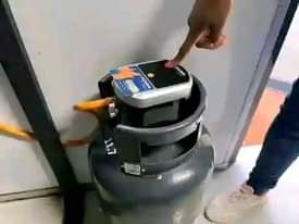 A picture of M gas