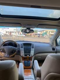 A picture of LEXUS RX330 2006