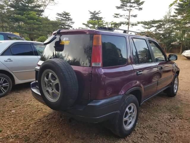A picture of Honda CRV 2006