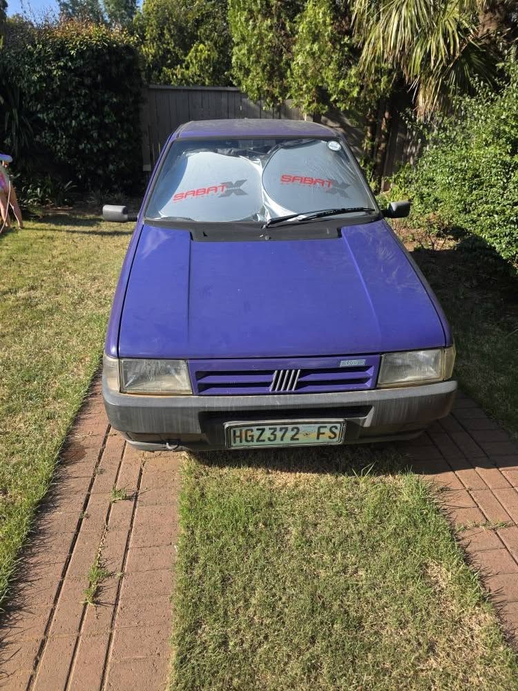fiat uno