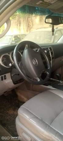A picture of 2005 Toyota 4 RUNNER 05 Jeep