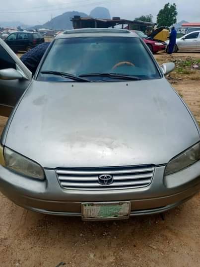A picture of Camry pencil light