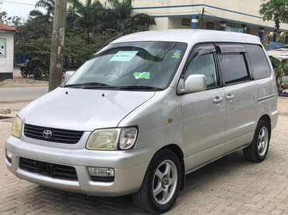A picture of Price mil 19 free regstration Contqct 0712827933 Toyota Noah SR40