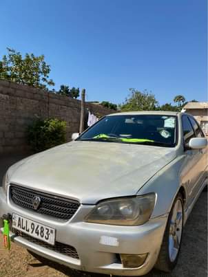 used toyota altezza