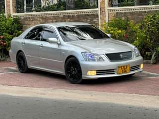 A picture of TOYOTA CROWN ATHLETE 